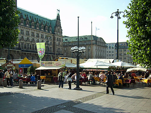 Stuttgarter Weindorf in Hamburg